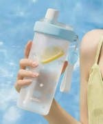 Gourde Tritan 740 ml avec paille pour filles 1